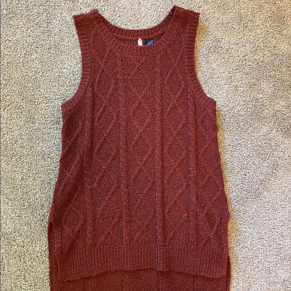 Love by Design sweater vest